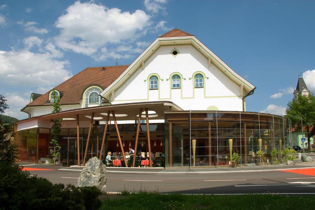 Hotel-Restaurant-Cafe Krainer Langenwang Exteriör bild